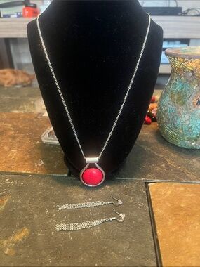 Silver Chain Necklace with Crackle Red Round Pendant and Matching Chain Earrings